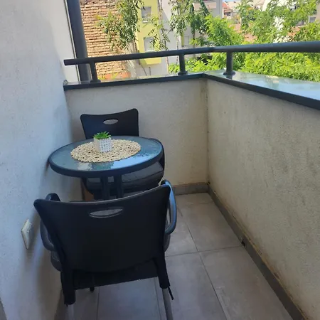 Ns Det Private Parking Apartment Novi Sad